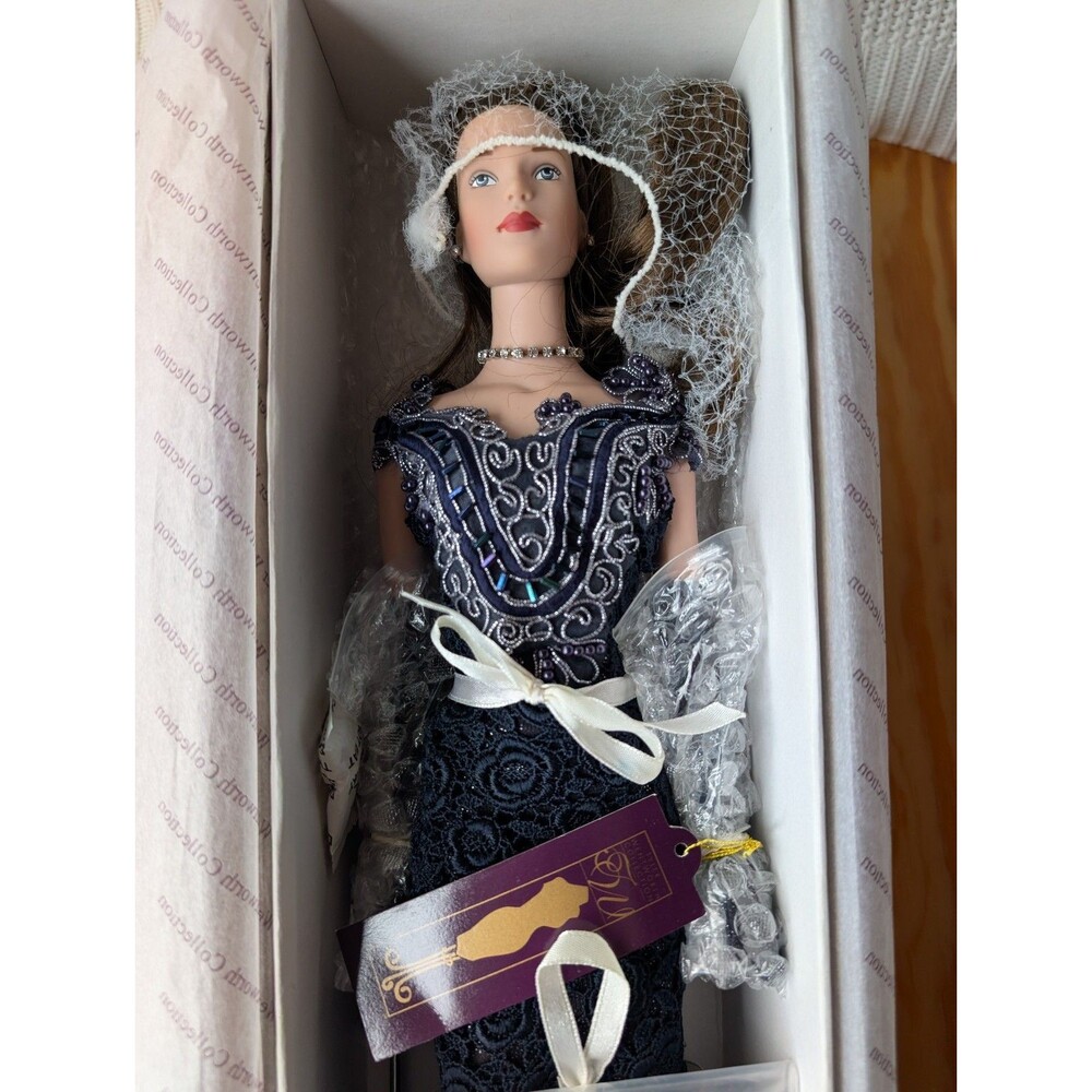 2000 Robert Tonner Tyler Wentworth "Santa Fe Doll Art" 16" Doll - NRFB 00SP03